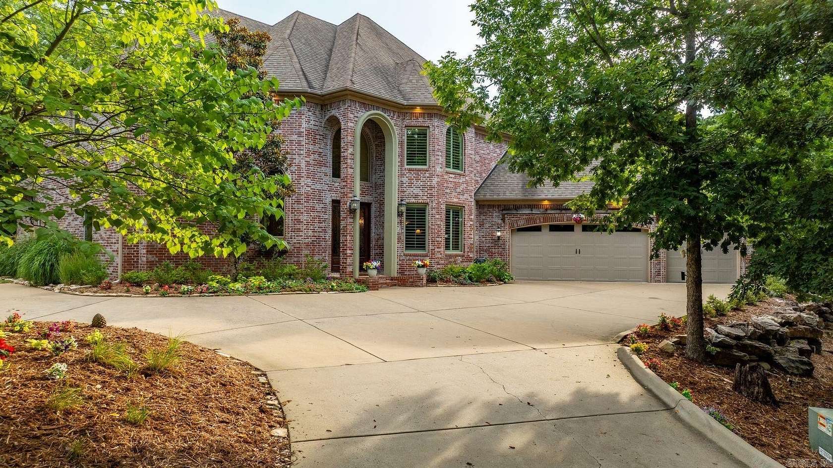 5.12 Acres of Land with Home for Sale in Little Rock, Arkansas