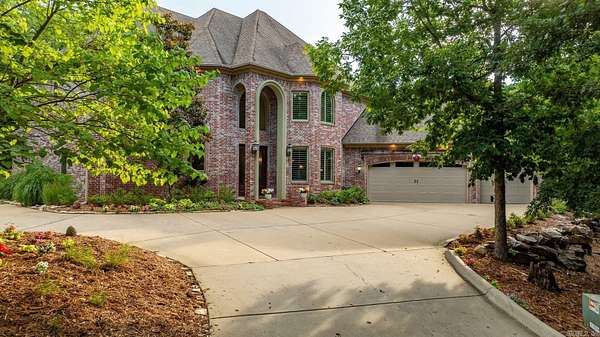 5.12 Acres of Land with Home for Sale in Little Rock, Arkansas