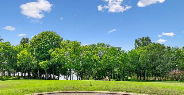 0.96 Acres of Residential Land for Sale in Castalian Springs, Tennessee