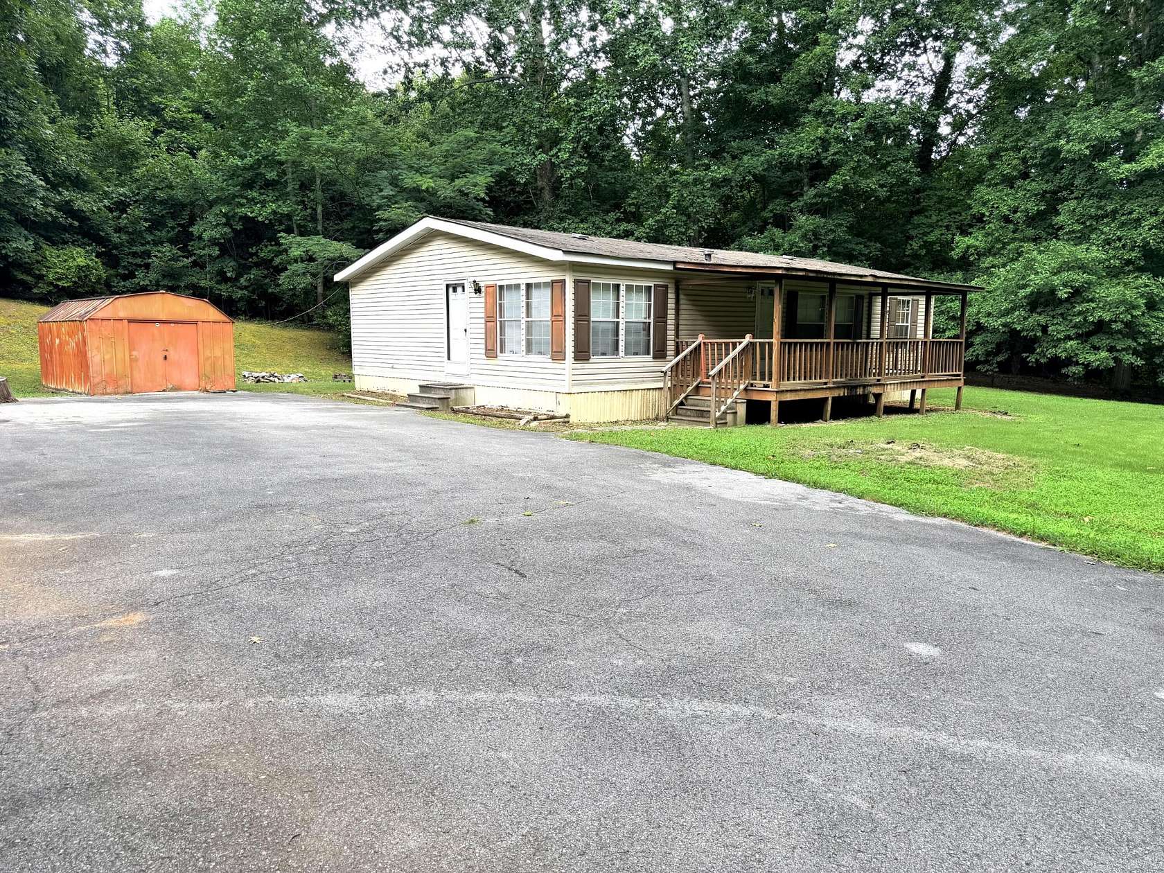 2.4 Acres of Land with Home for Sale in Charleston, Tennessee