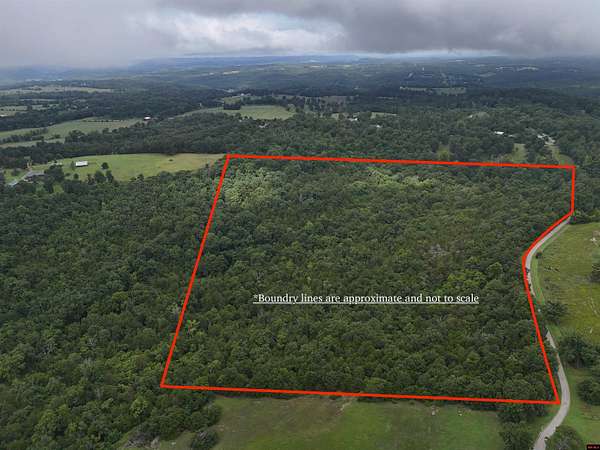 32 Acres of Recreational & Residential Land for Sale in Mountain Home, Arkansas