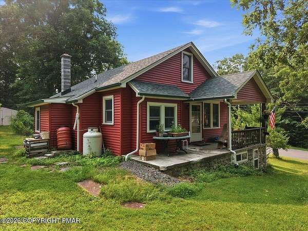 1.66 Acres of Land with Home for Sale in Canadensis, Pennsylvania