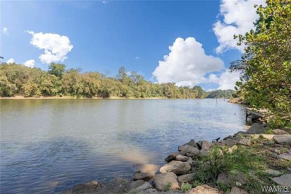 2 Acres of Residential Land for Sale in Tuscaloosa, Alabama