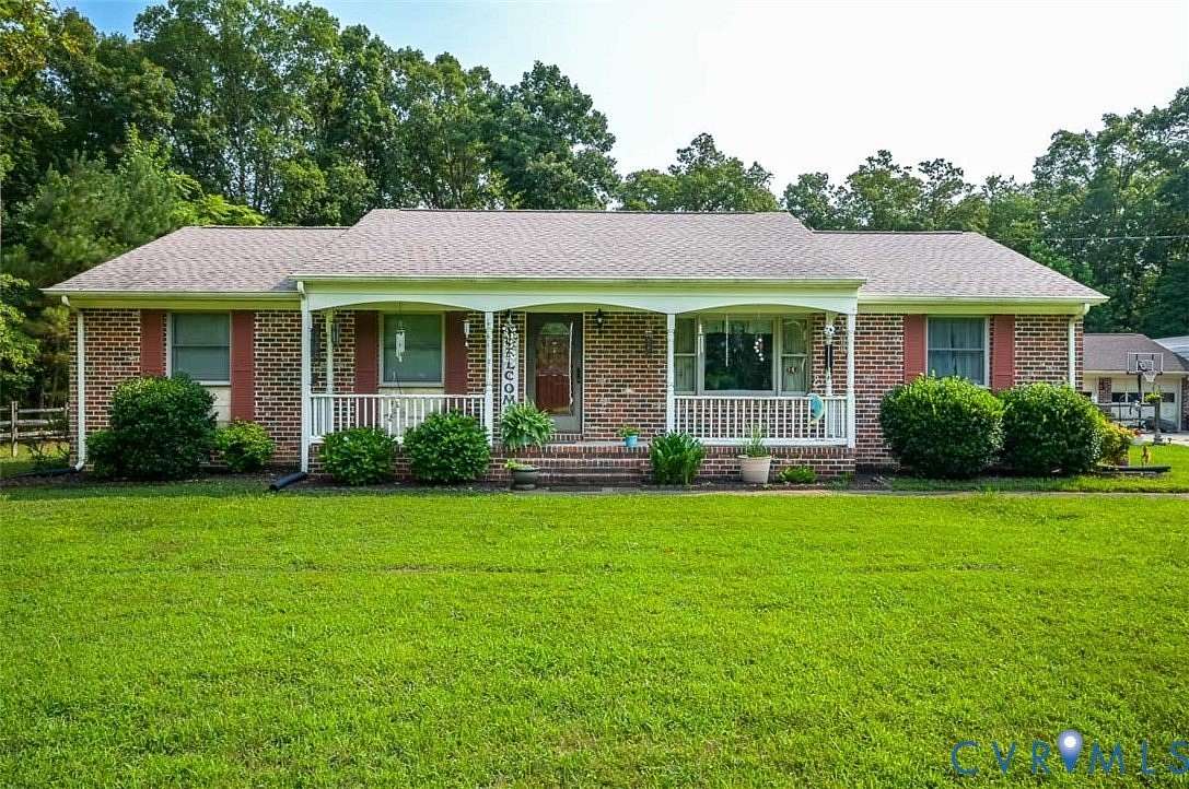 1.64 Acres of Land with Home for Sale in Quinton, Virginia