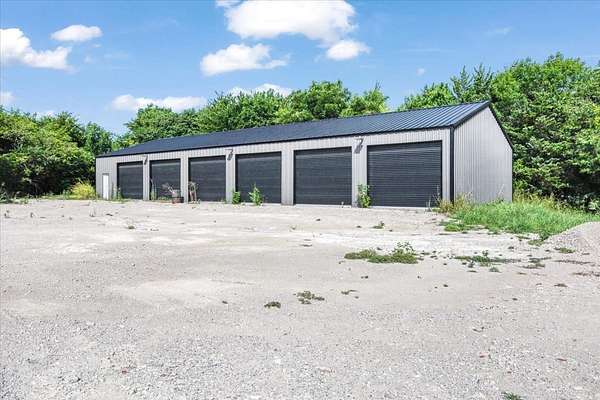 3 Acres of Residential Land for Sale in Van Alstyne, Texas