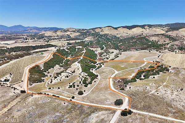 40 Acres of Land for Sale in Lockwood, California
