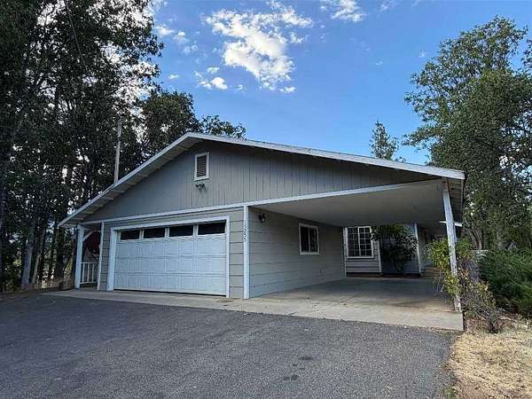 1.6 Acres of Land with Home for Sale in Fort Jones, California