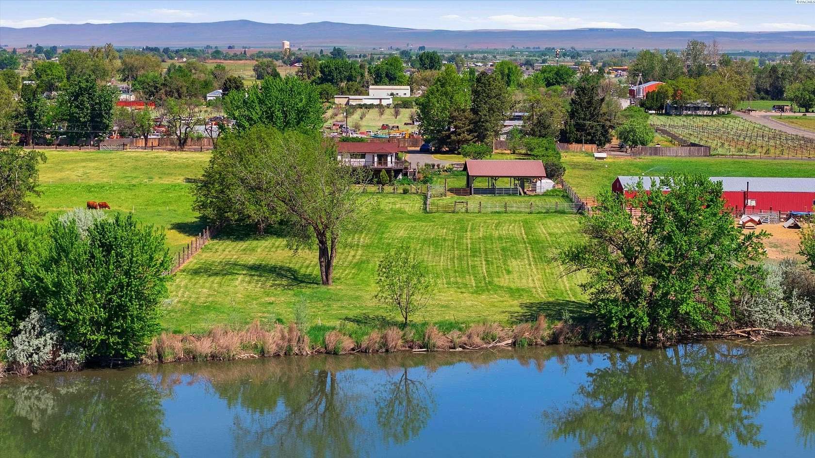 2.18 Acres of Land with Home for Sale in Prosser, Washington