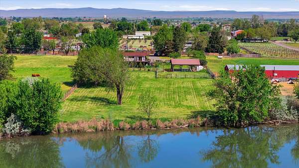 2.18 Acres of Land with Home for Sale in Prosser, Washington
