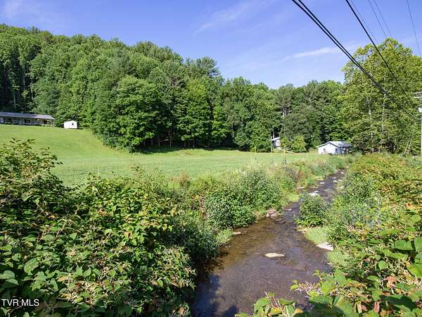 4.59 Acres of Residential Land for Sale in Roan Mountain, Tennessee