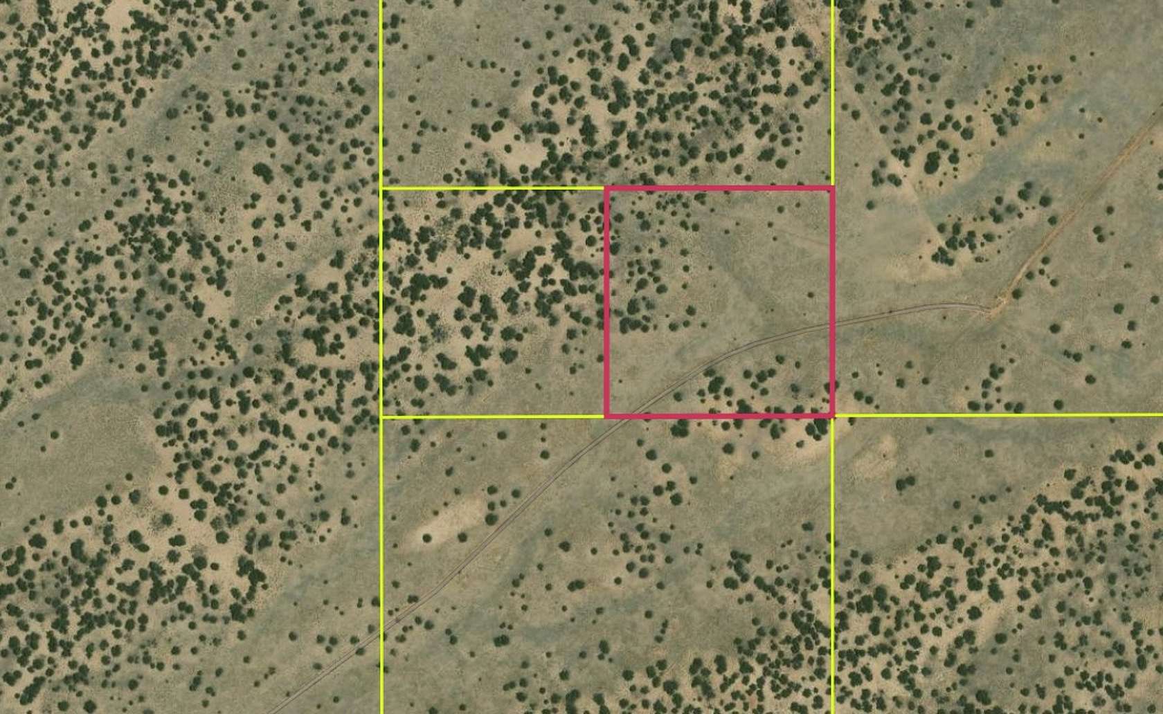 9.89 Acres of Land for Sale in St. Johns, Arizona