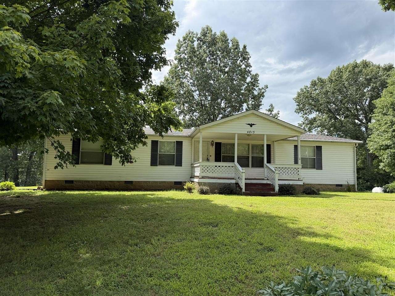 2.5 Acres of Land with Home for Sale in Scottsville, Kentucky