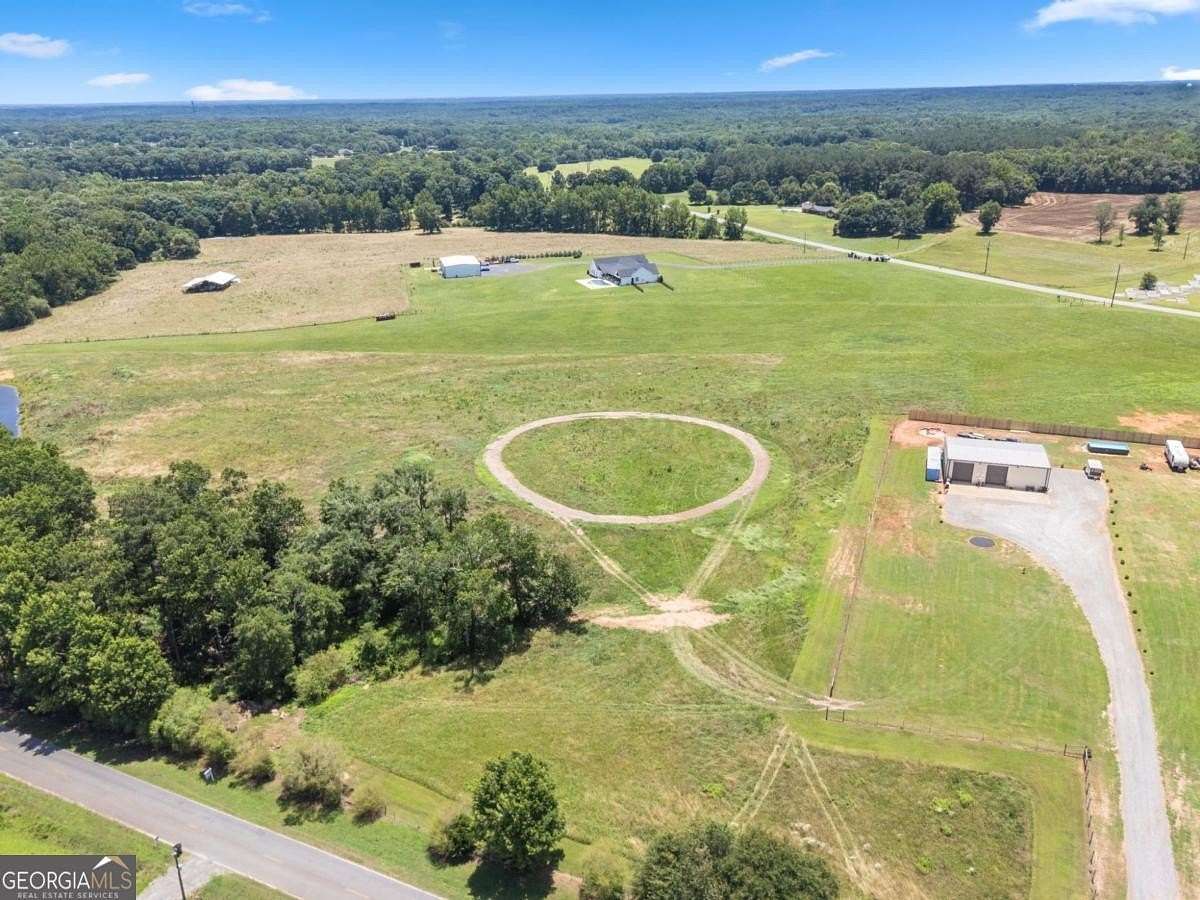 4 Acres of Residential Land for Sale in Hull, Georgia