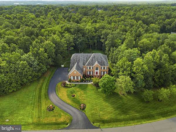 3.12 Acres of Land with Home for Sale in Chantilly, Virginia