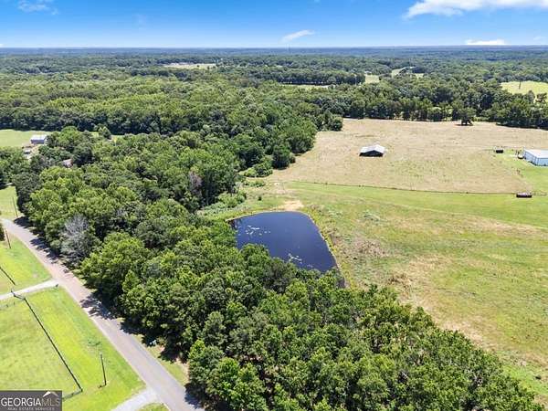 6 Acres of Residential Land for Sale in Hull, Georgia