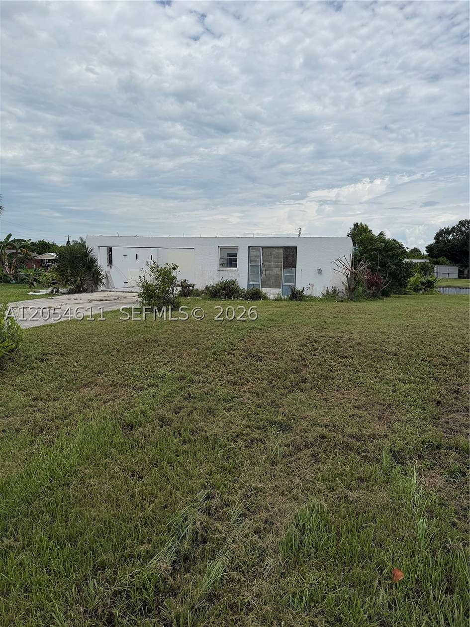 0.11 Acres of Residential Land for Sale in Okeechobee, Florida