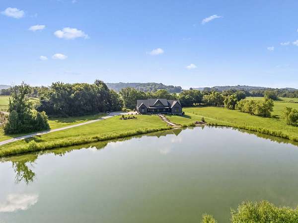 8 Acres of Land with Home for Sale in Columbia, Tennessee