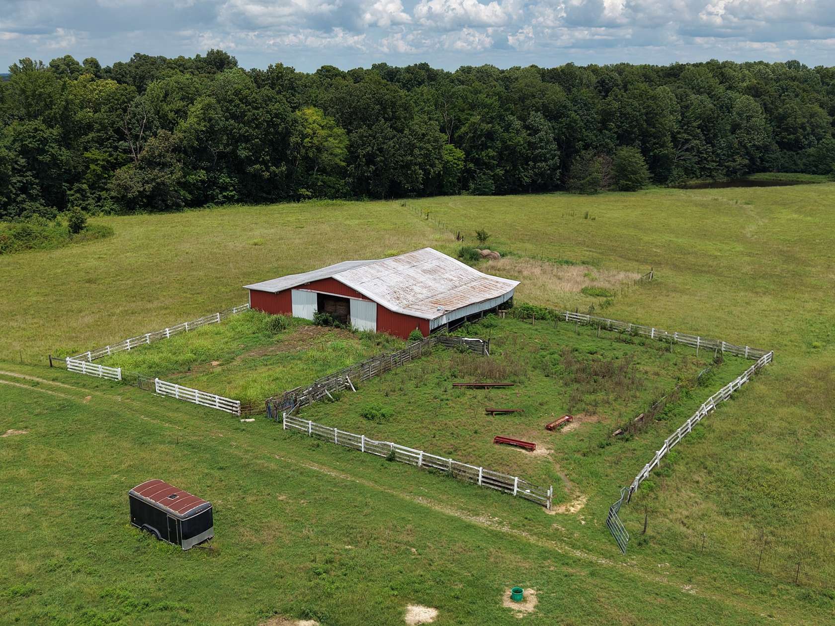 104 Acres of Land for Sale in Cedar Hill, Tennessee