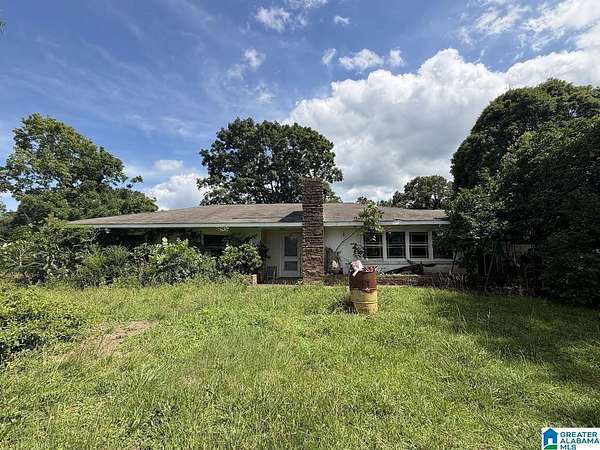 3.16 Acres of Land with Home for Sale in Dadeville, Alabama
