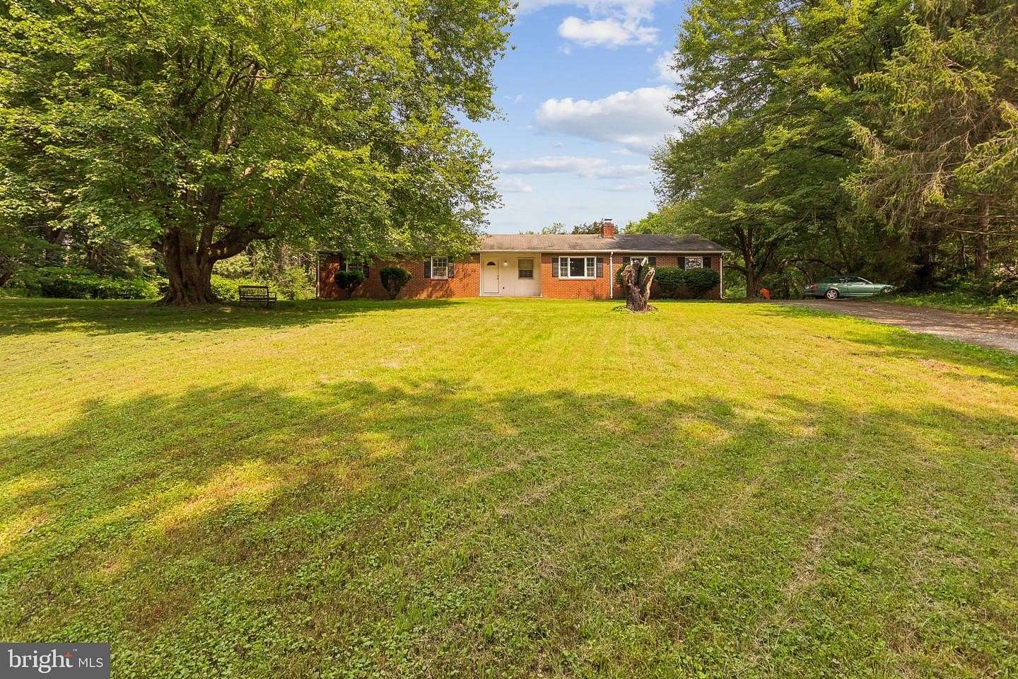 2 Acres of Land with Home for Lease in Warrenton, Virginia