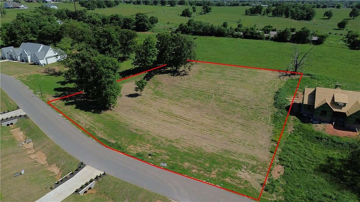 1.55 Acres of Residential Land for Sale in Elm Springs, Arkansas