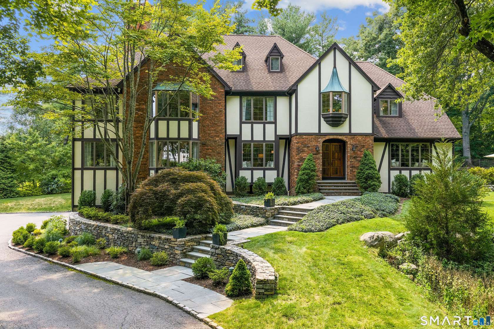 2 Acres of Land with Home for Sale in New Canaan, Connecticut