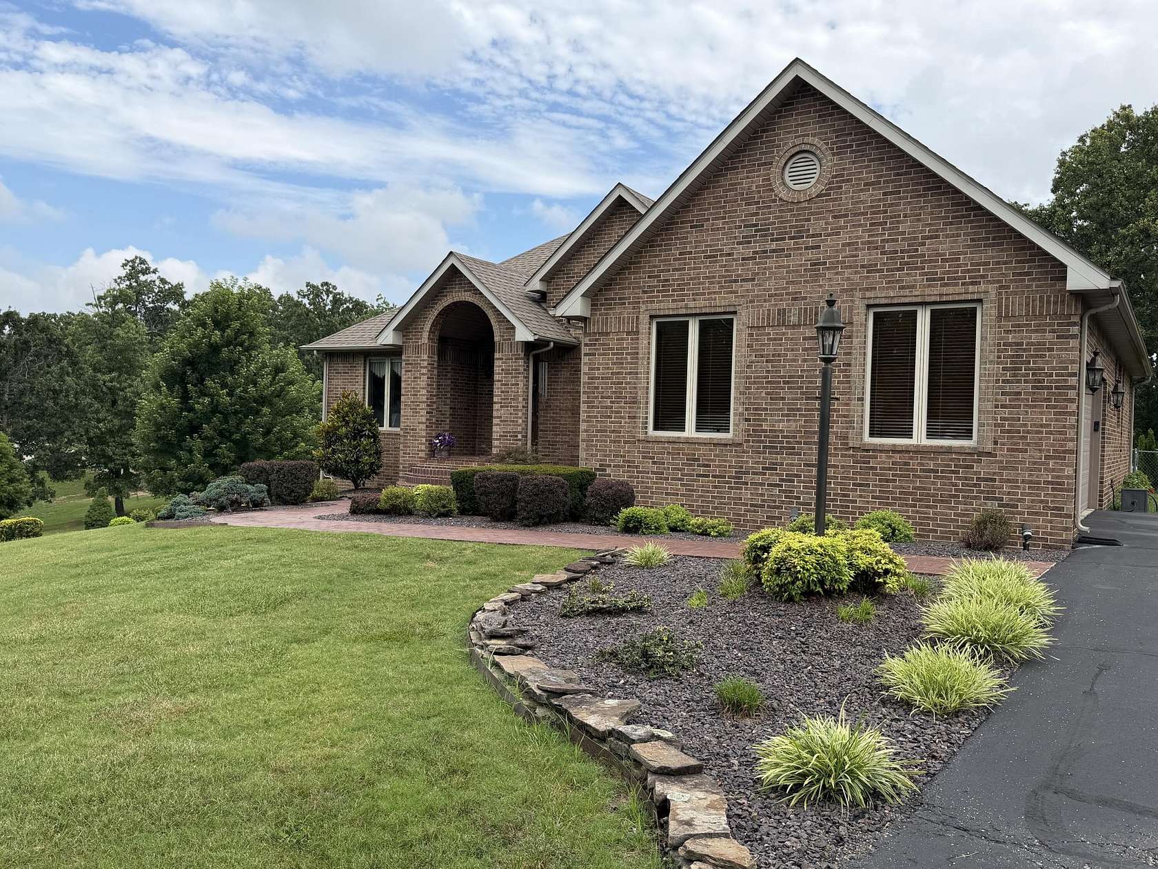 1.5 Acres of Land with Home for Sale in West Plains, Missouri