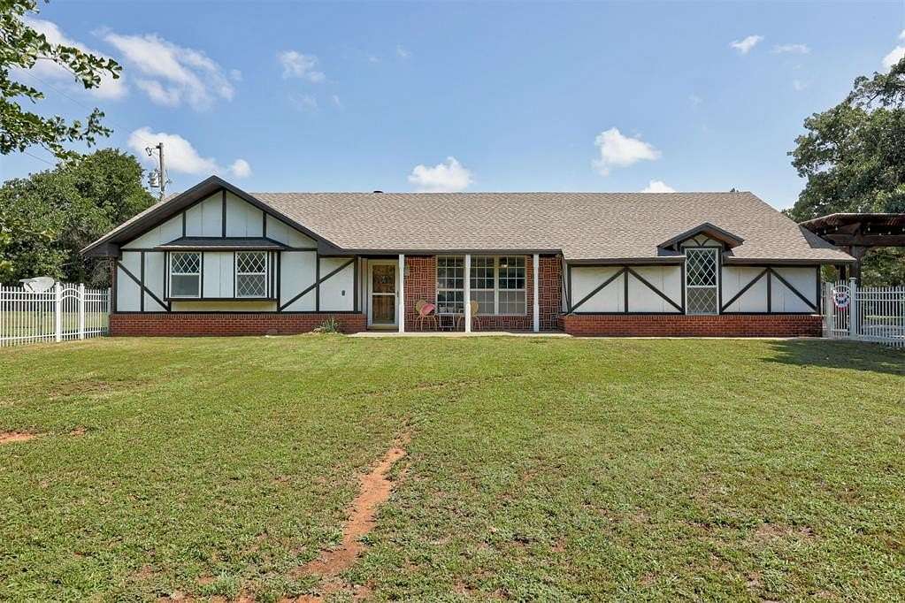 10 Acres of Land with Home for Sale in McLoud, Oklahoma