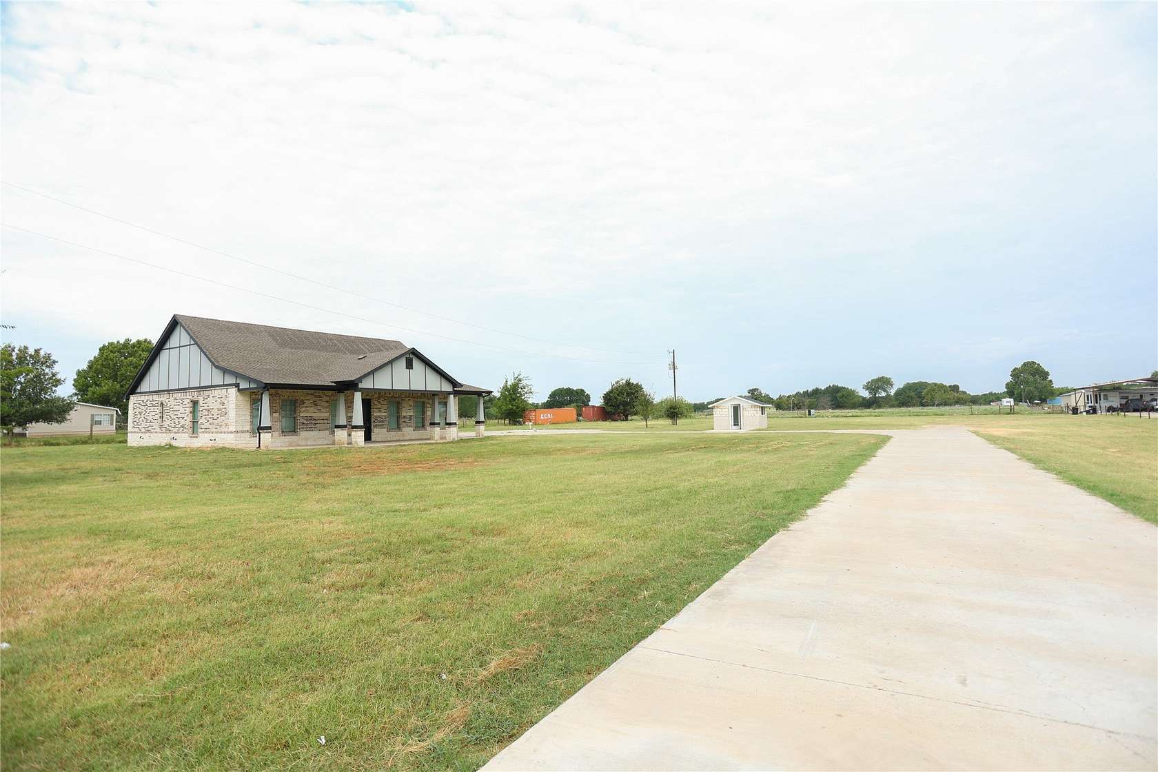 4 Acres of Land with Home for Sale in Kemp, Texas