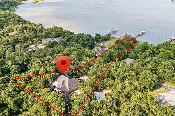 1.5 Acres of Land with Home for Sale in Azle, Texas