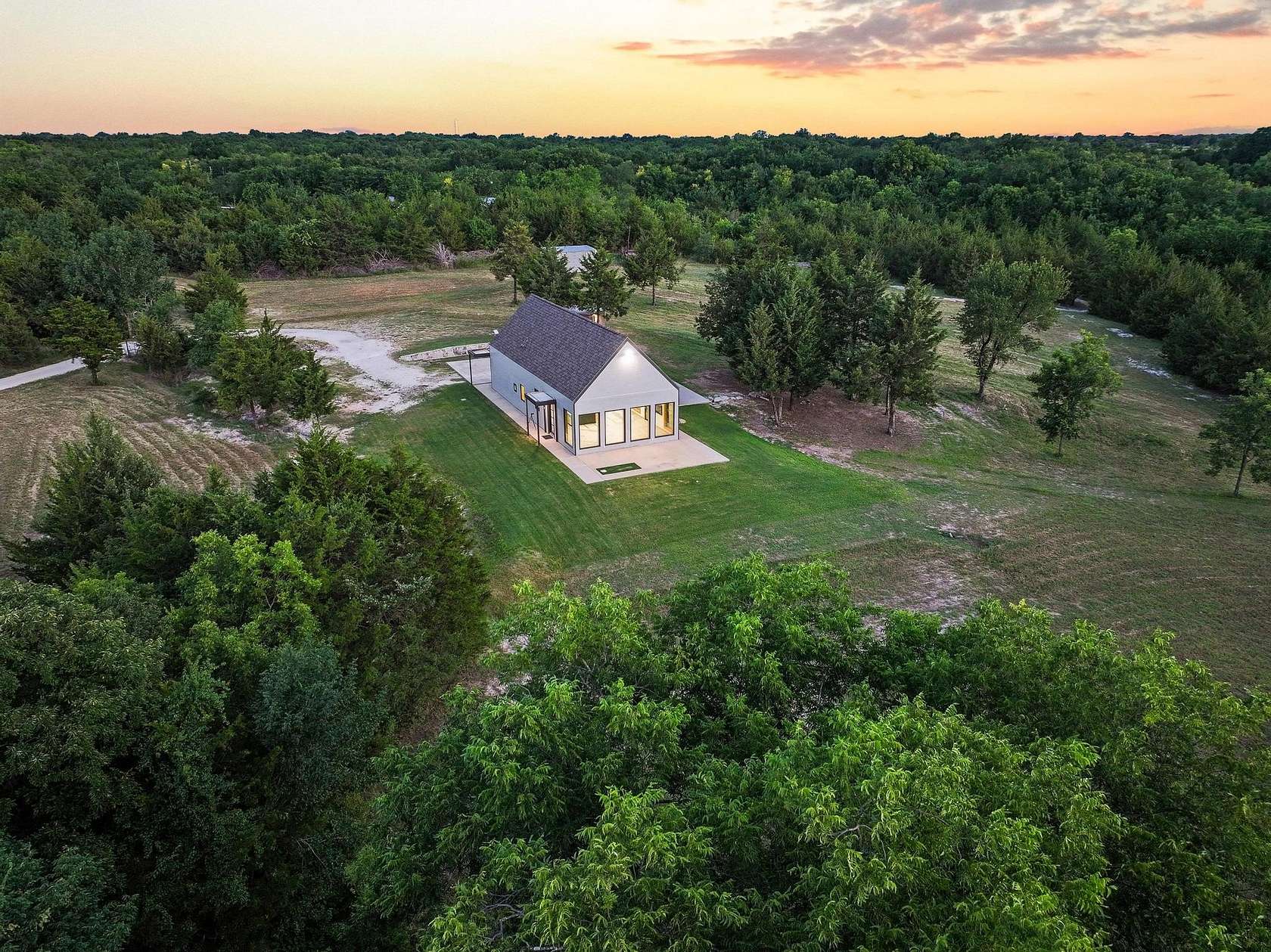 17 Acres of Land with Home for Sale in Leonard, Texas