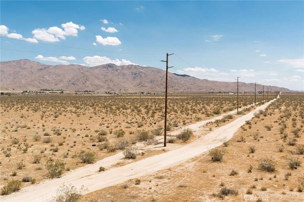 37.3 Acres of Land for Sale in Apple Valley, California