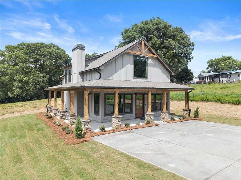 2 Acres of Land with Home for Sale in Cleveland, Georgia