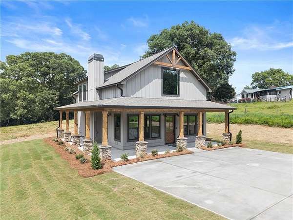 2 Acres of Land with Home for Sale in Cleveland, Georgia