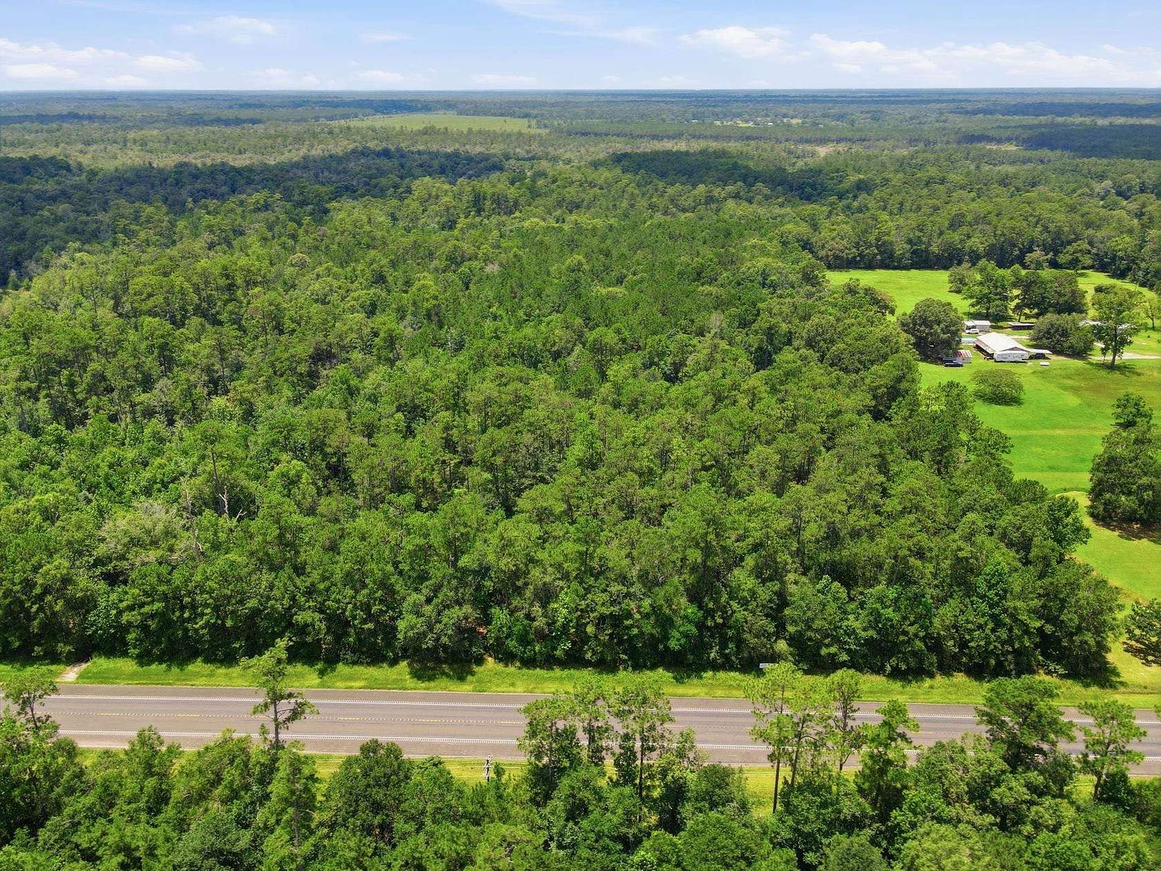 17 Acres of Land for Sale in Buna, Texas