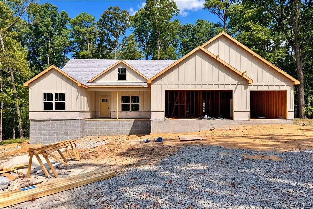 2.16 Acres of Land with Home for Sale in Tuscaloosa, Alabama