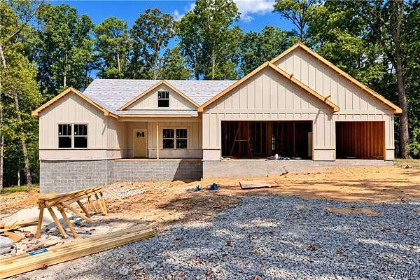2.16 Acres of Land with Home for Sale in Tuscaloosa, Alabama