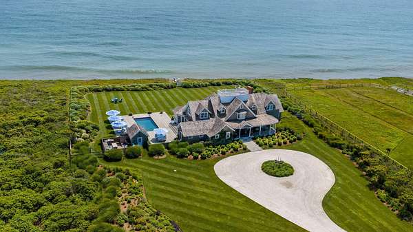 3.22 Acres of Land with Home for Sale in Nantucket, Massachusetts