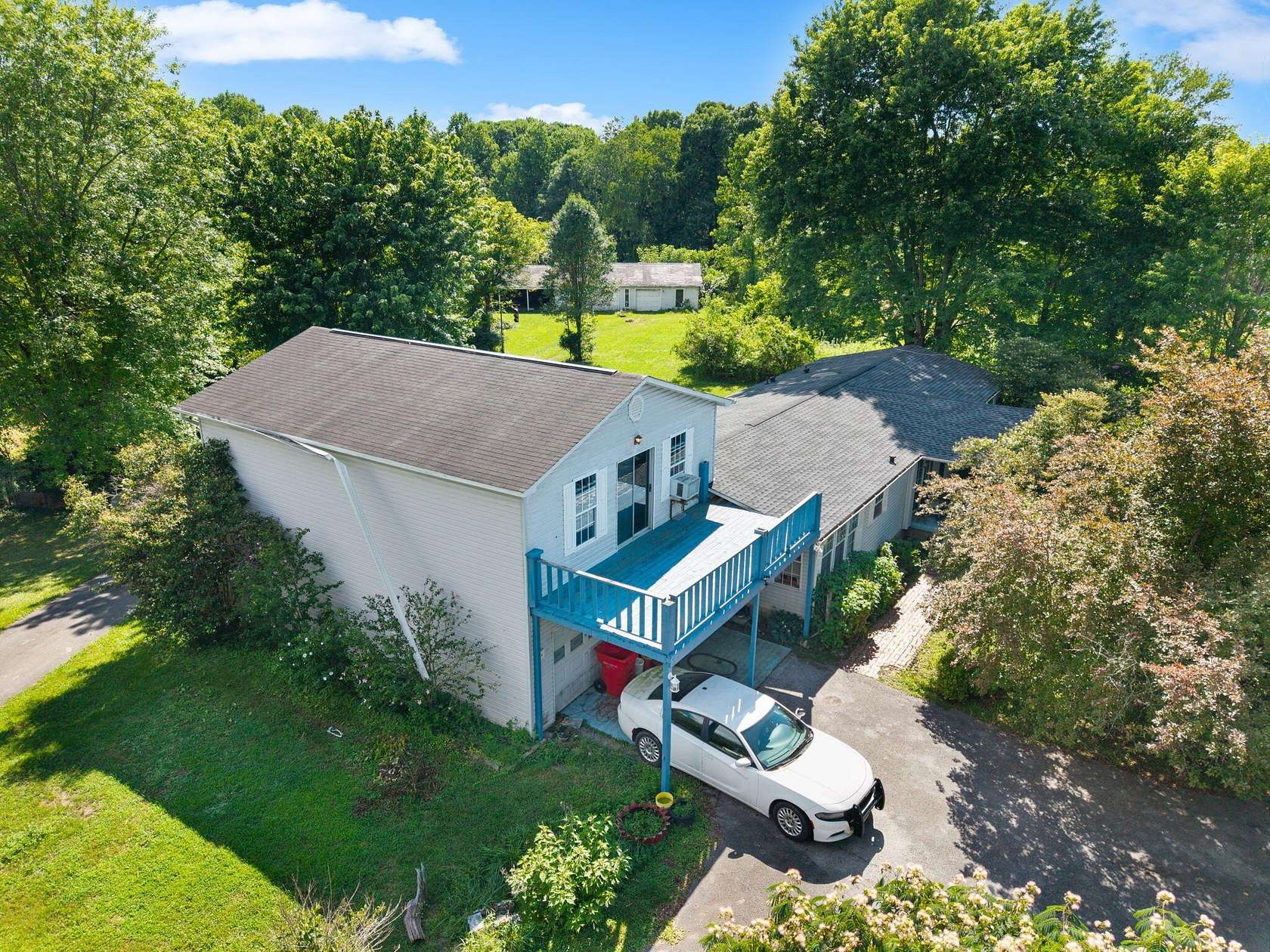 9.4 Acres of Improved Mixed-Use Land for Sale in Corbin, Kentucky