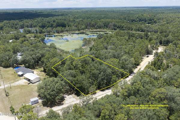 0.98 Acres of Residential Land for Sale in Interlachen, Florida
