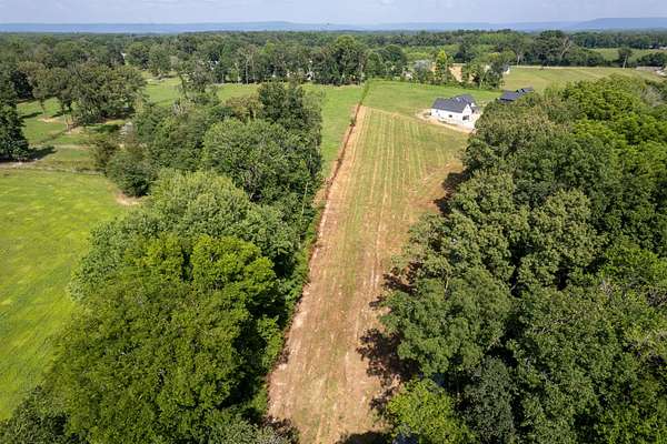 1 Acre of Residential Land for Sale in Estill Springs, Tennessee