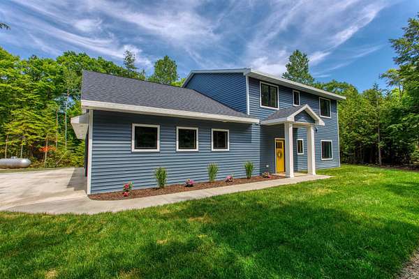 1.5 Acres of Land with Home for Sale in Egg Harbor, Wisconsin