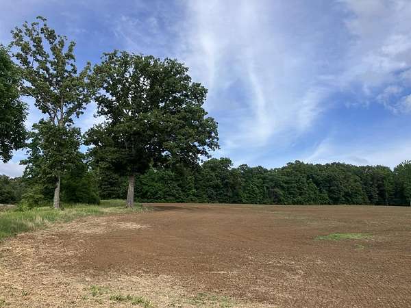7 Acres of Land for Sale in Gleason, Tennessee