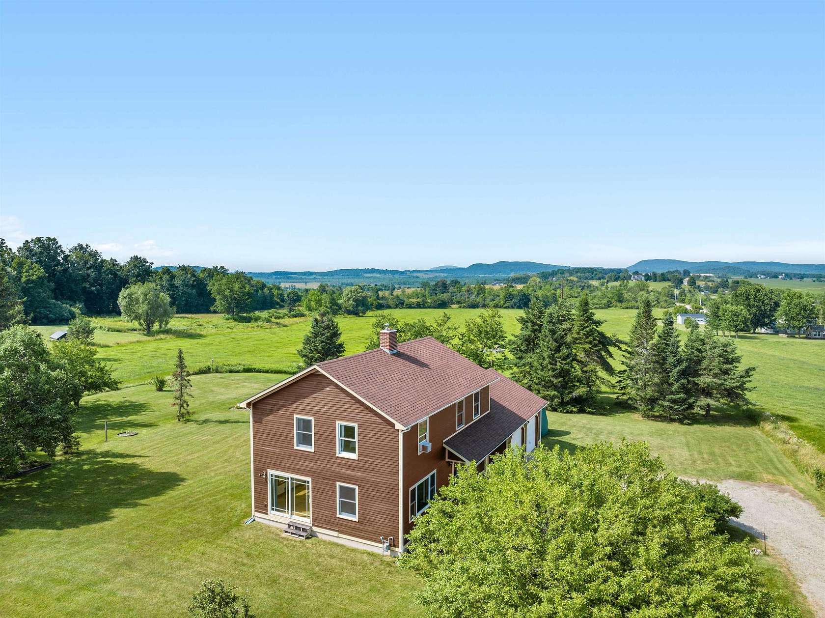 10.1 Acres of Land with Home for Sale in Ferrisburgh, Vermont