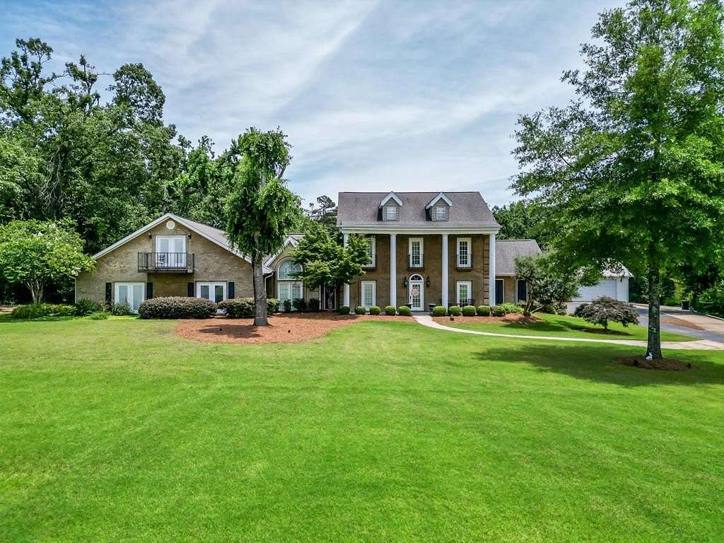 1.9 Acres of Land with Home for Sale in Oxford, Mississippi