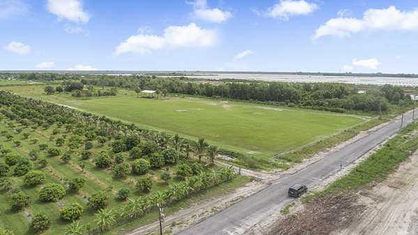 5.57 Acres of Land for Lease in Loxahatchee Groves, Florida
