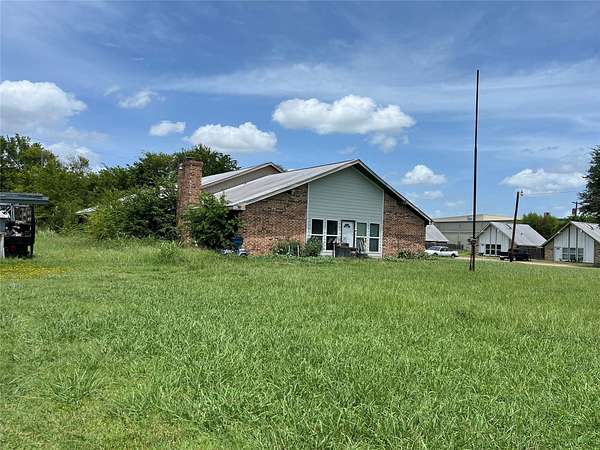 2.27 Acres of Commercial Land for Sale in Commerce, Texas