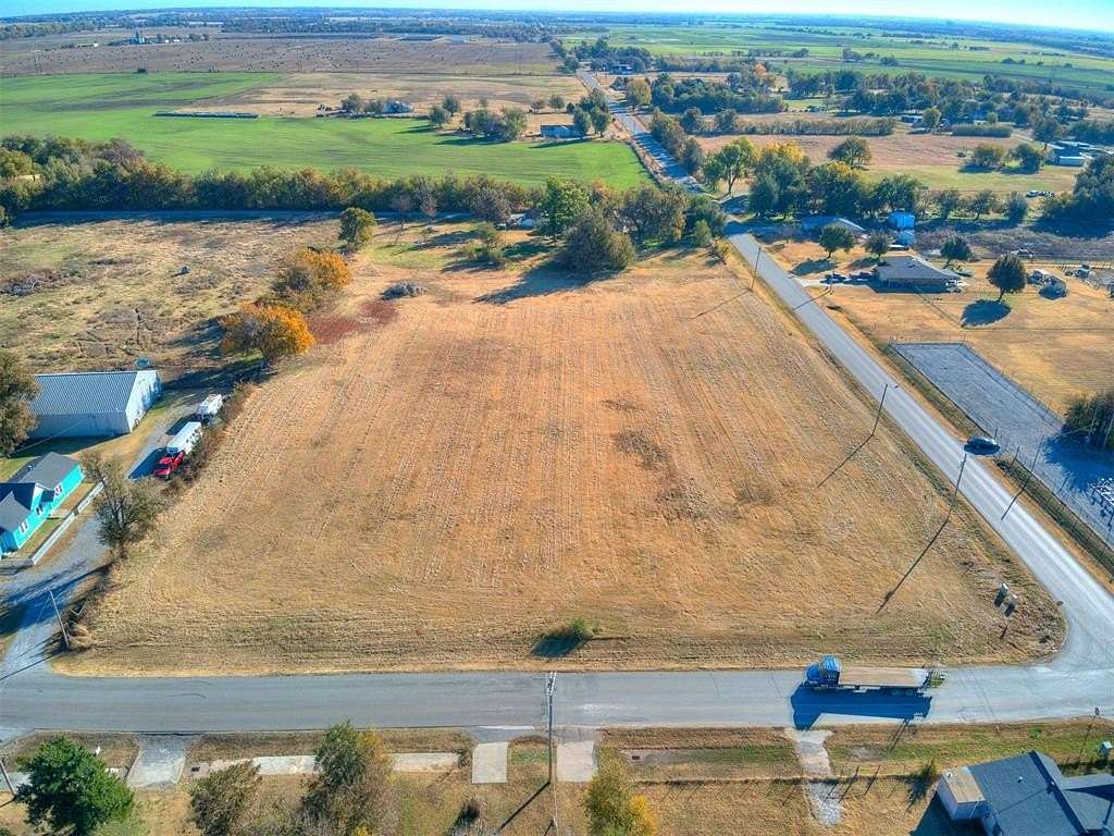 3.19 Acres of Residential Land for Sale in El Reno, Oklahoma