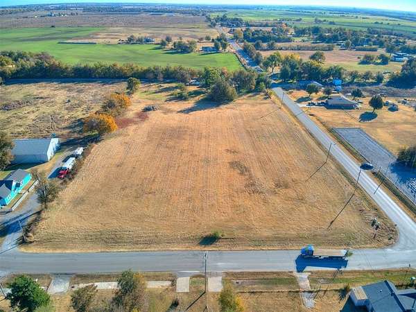 3.19 Acres of Residential Land for Sale in El Reno, Oklahoma