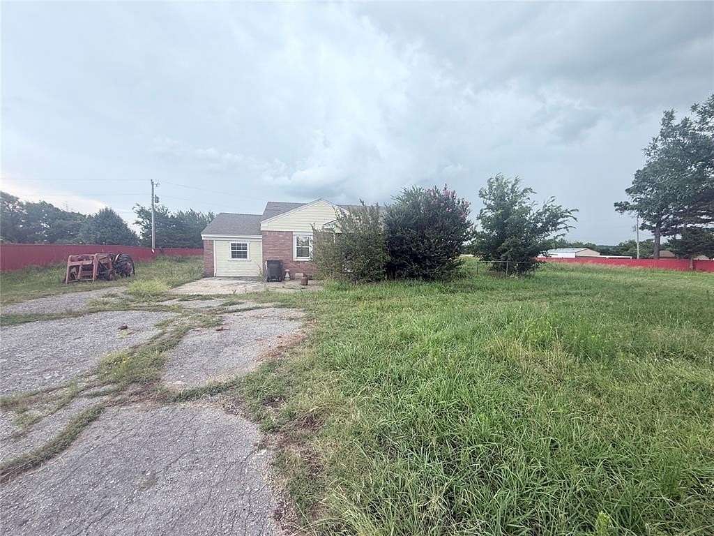 6 Acres of Land with Home for Sale in McLoud, Oklahoma